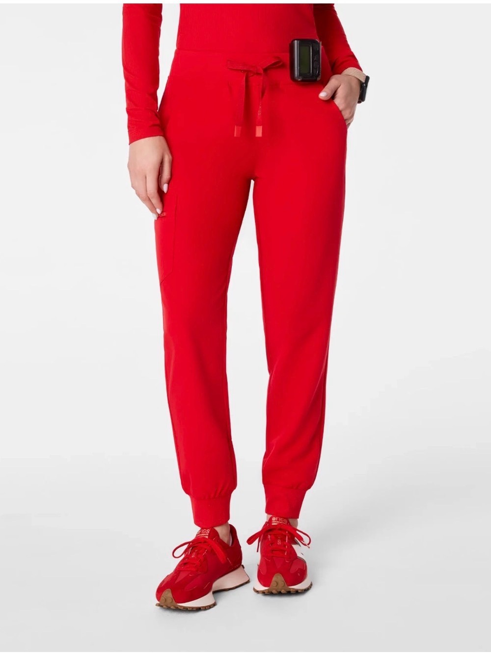 FIGS NWT Zamora 2.0 Scrub Jogger Pants Size S Pop Red
